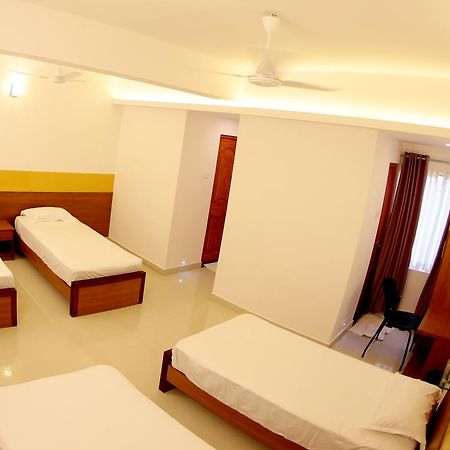 Roopmahal Hotel Thiruvananthapuram Exterior foto