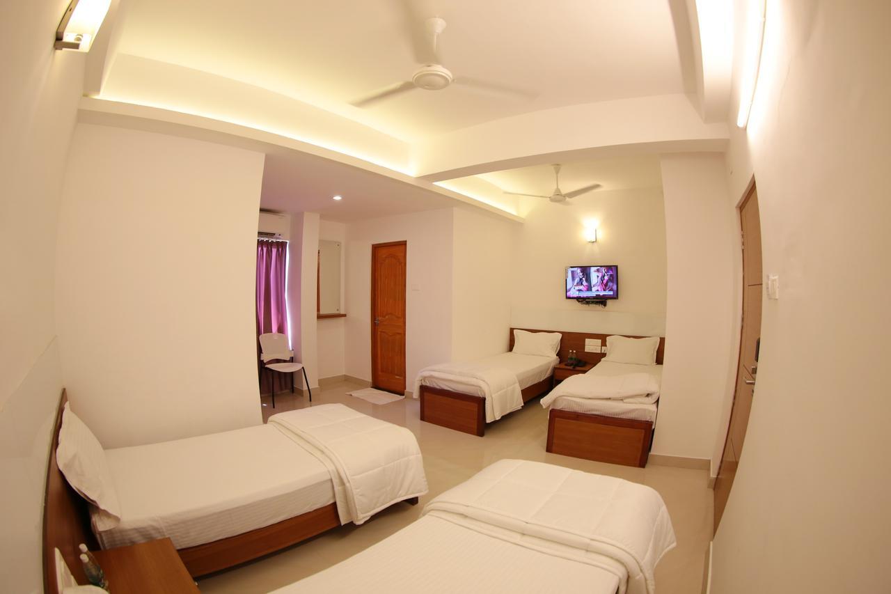 Roopmahal Hotel Thiruvananthapuram Exterior foto